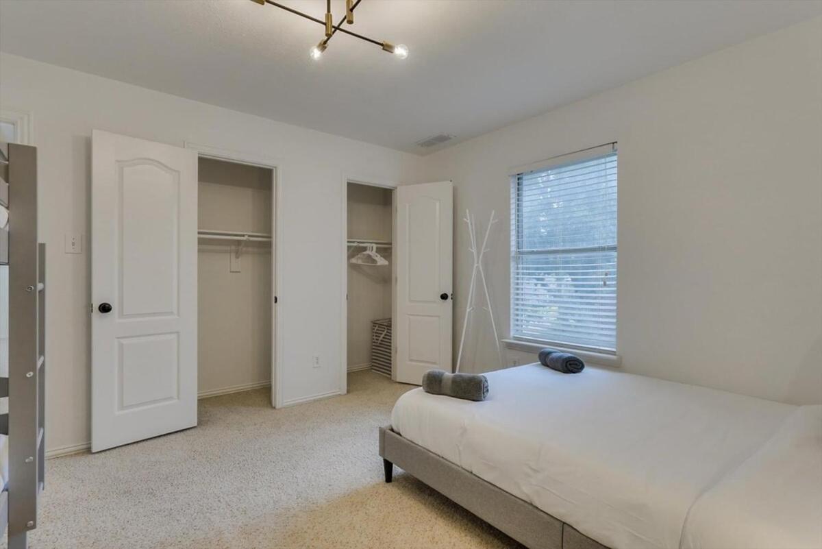 6Br 3,5Ba Home Pool, Hot Tub, Game Room -16 Guests Sachse Экстерьер фото